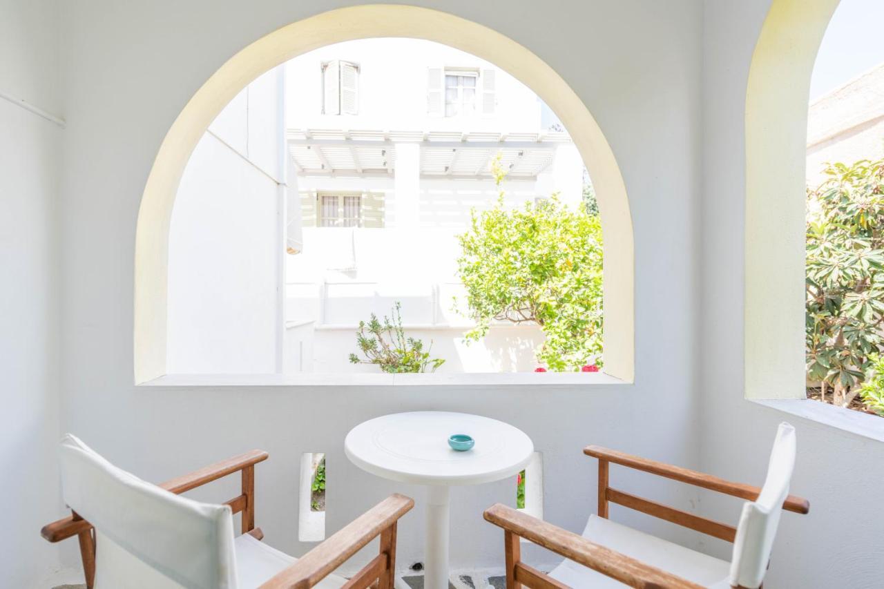 Glaros Hotel Náusza Kültér fotó