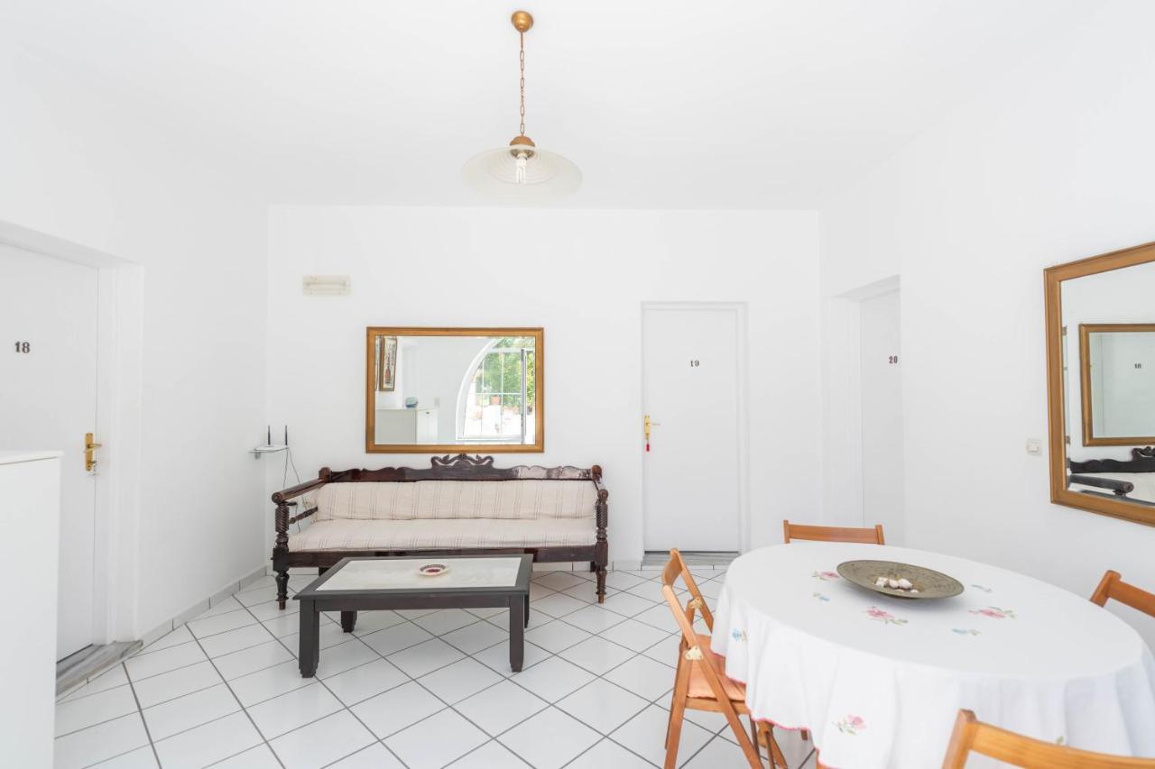 Glaros Hotel Náusza Kültér fotó